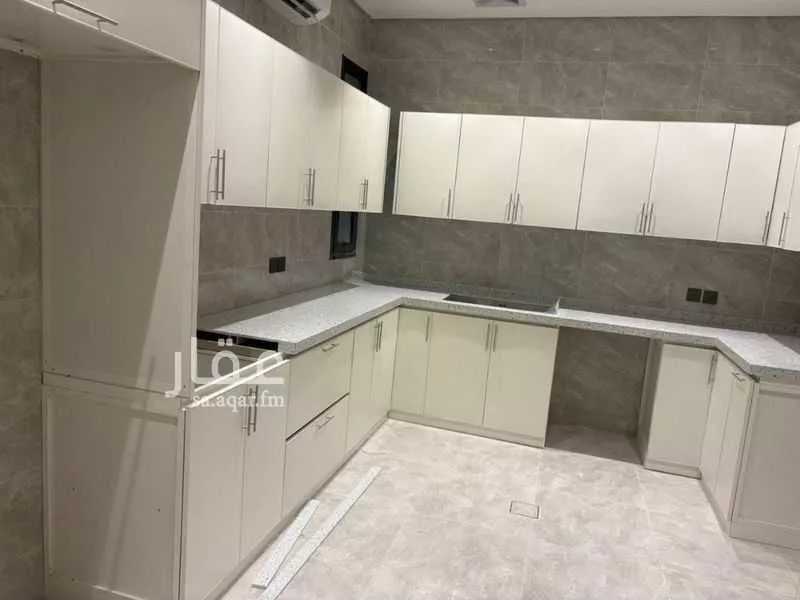 شقة 4 غرف في الحمرا 4