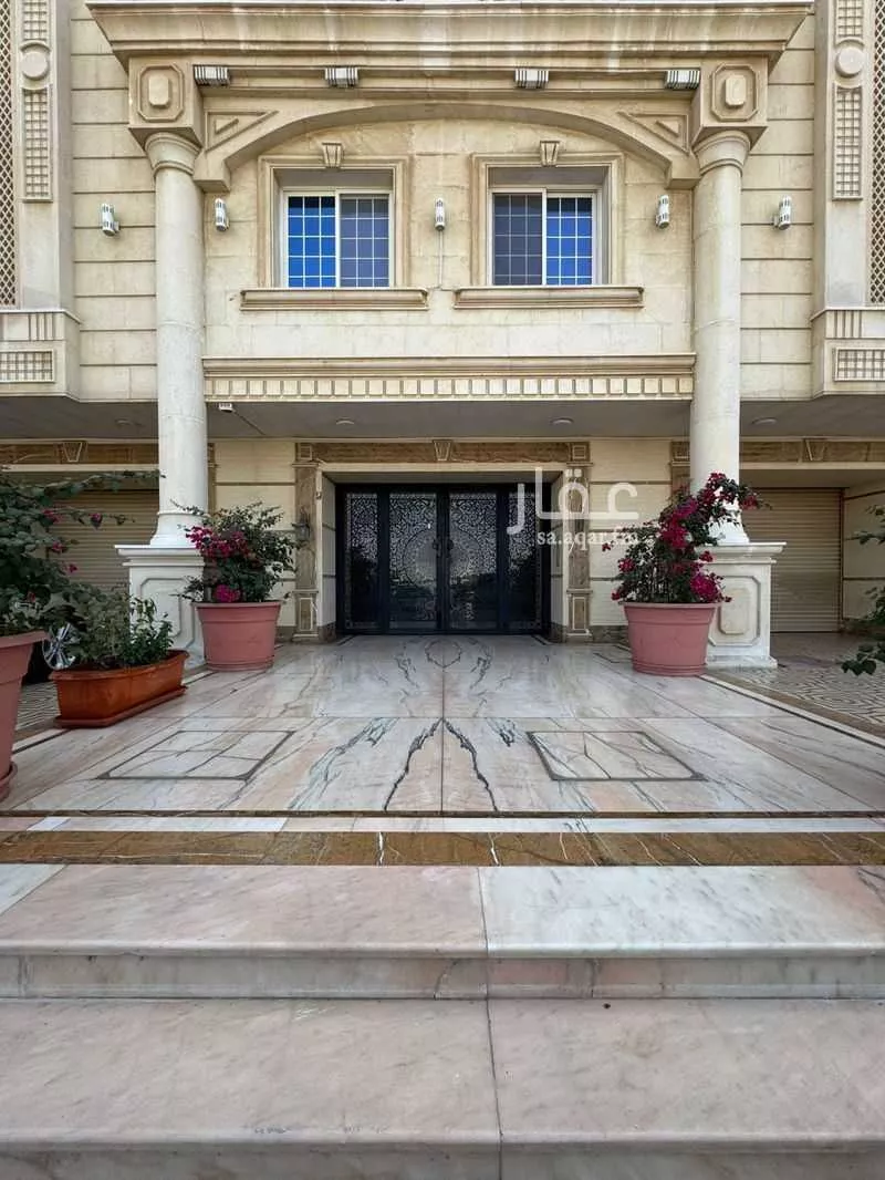 عمارة 650 م² في الورود 2