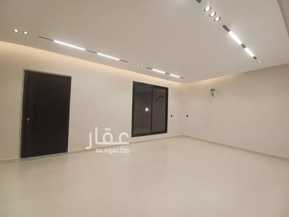 8 bedroom villa in Al Rahmaniyyah 4