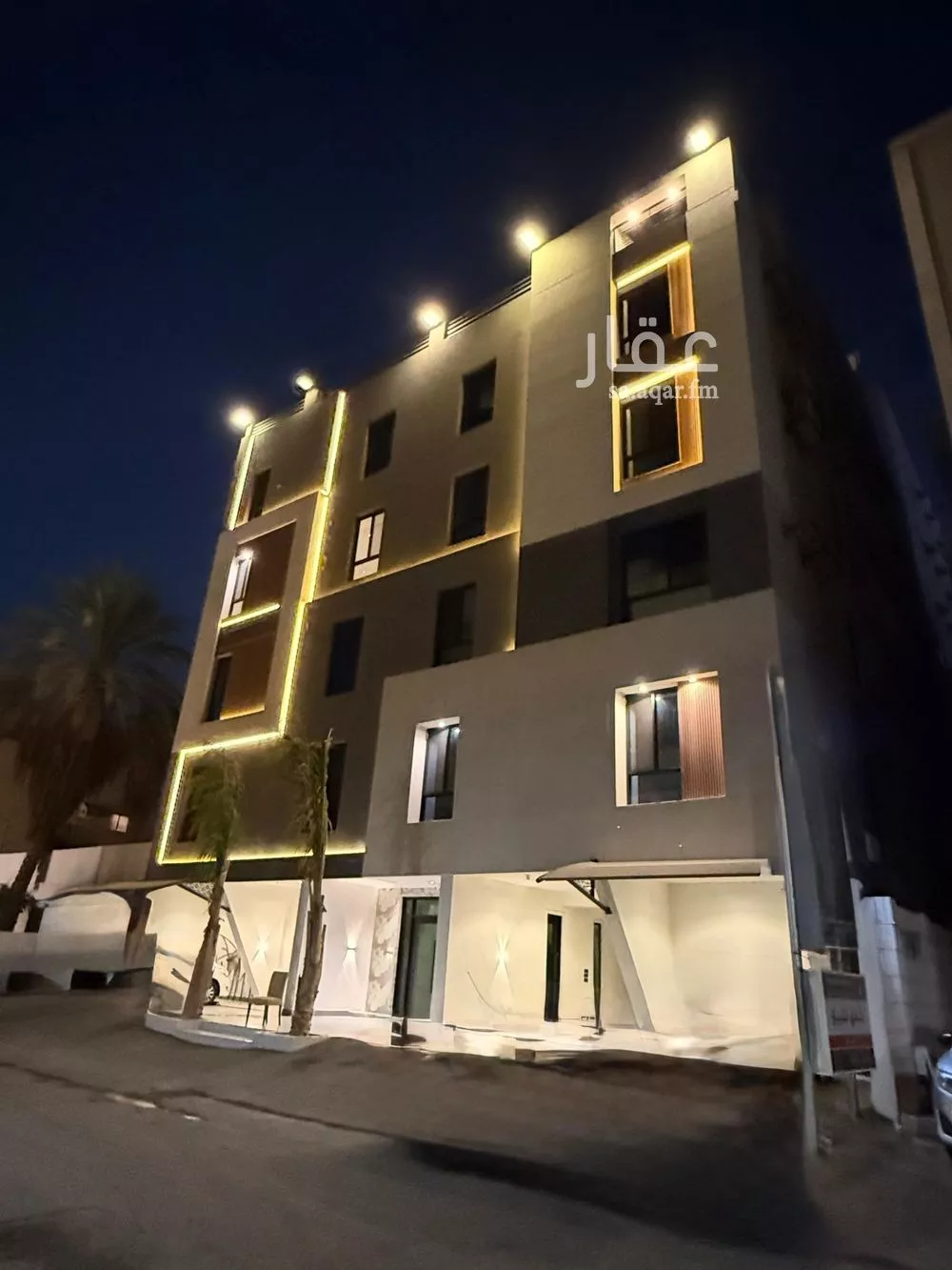 5 bedroom apartment in Al Salamah 1