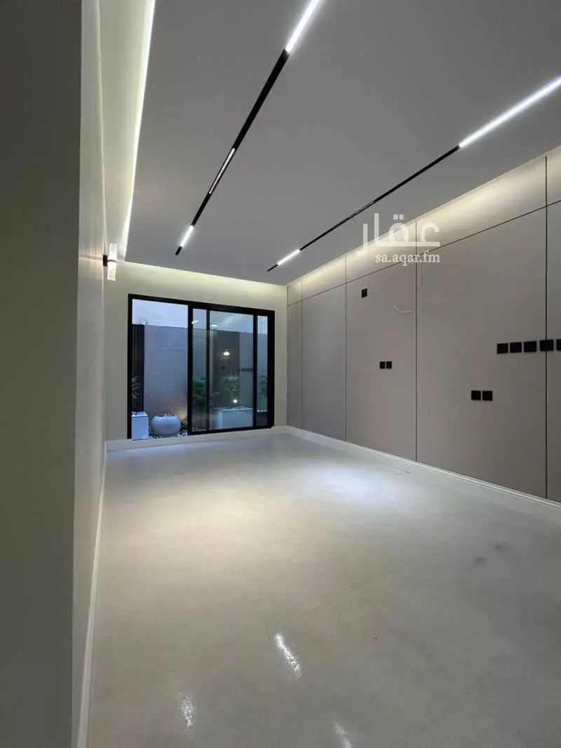 4 bedroom apartment in Dhahrat Laban 4