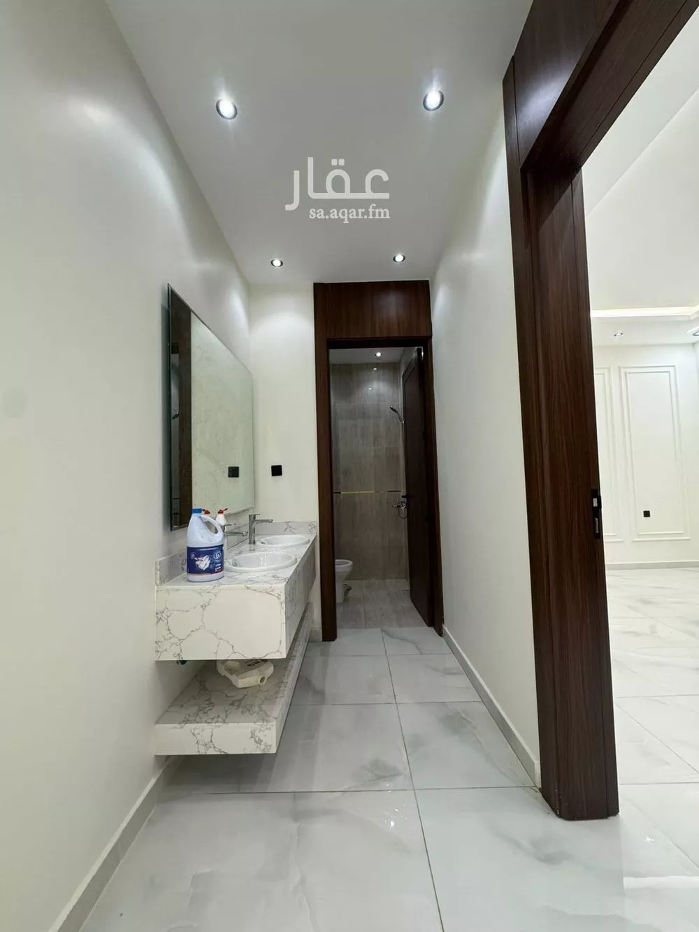 5 bedroom villa in Dhahrat Laban 2