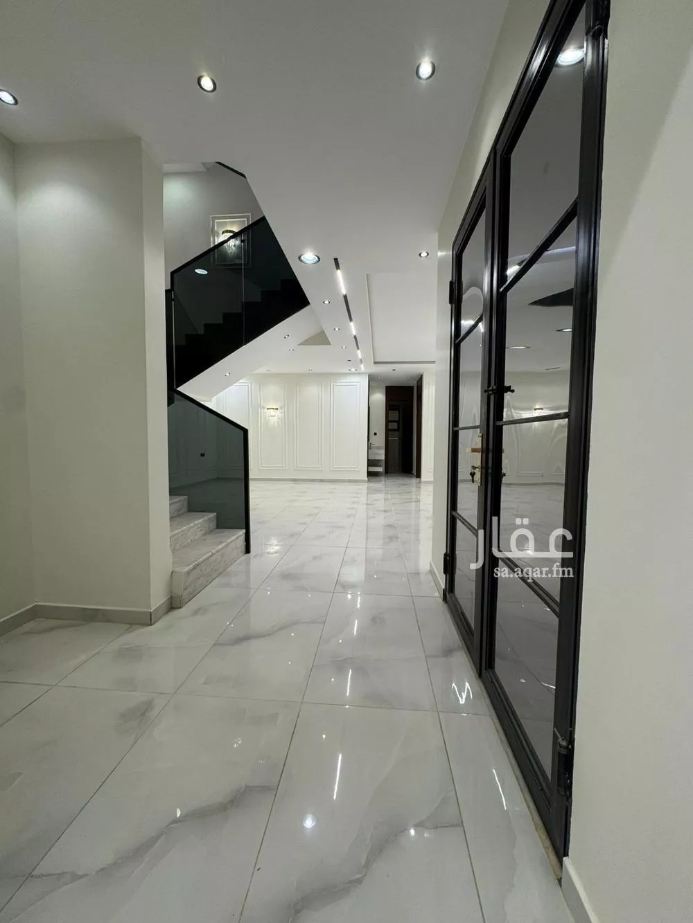 5 bedroom villa in Dhahrat Laban 5