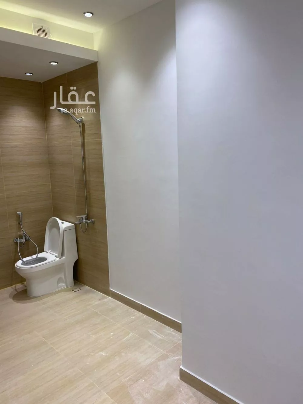 شقة 3 غرف في الملقا 3