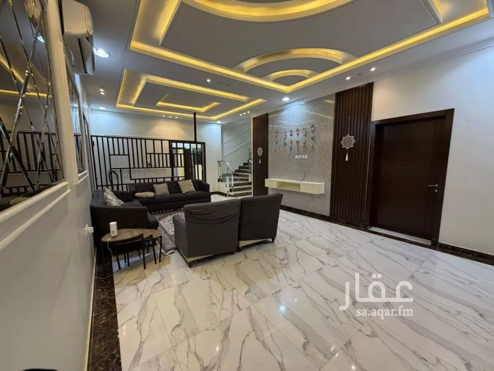 4 bedroom villa in Al Mahdiyyah, Riyadh 11