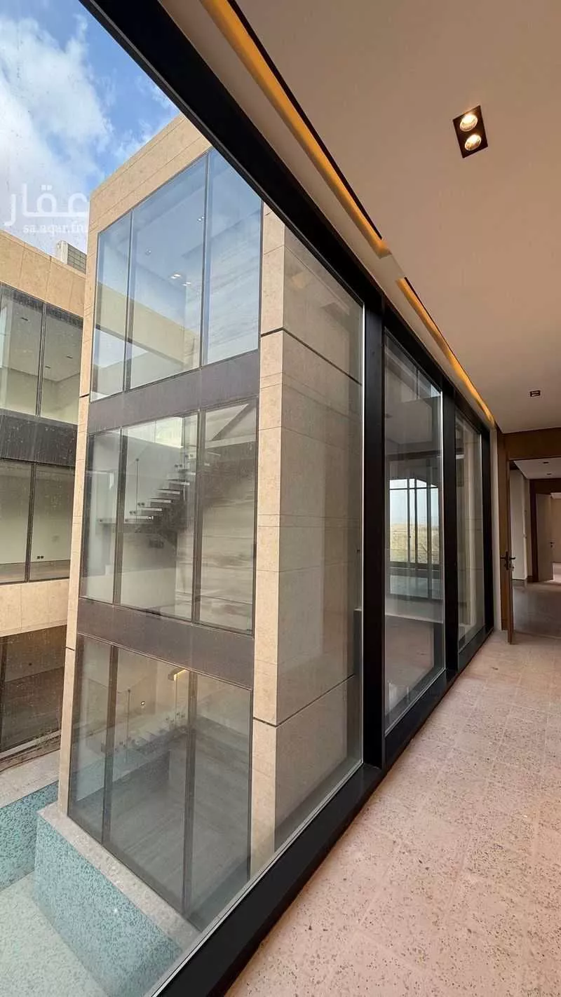 فيلا 5 غرف في الملقا 2