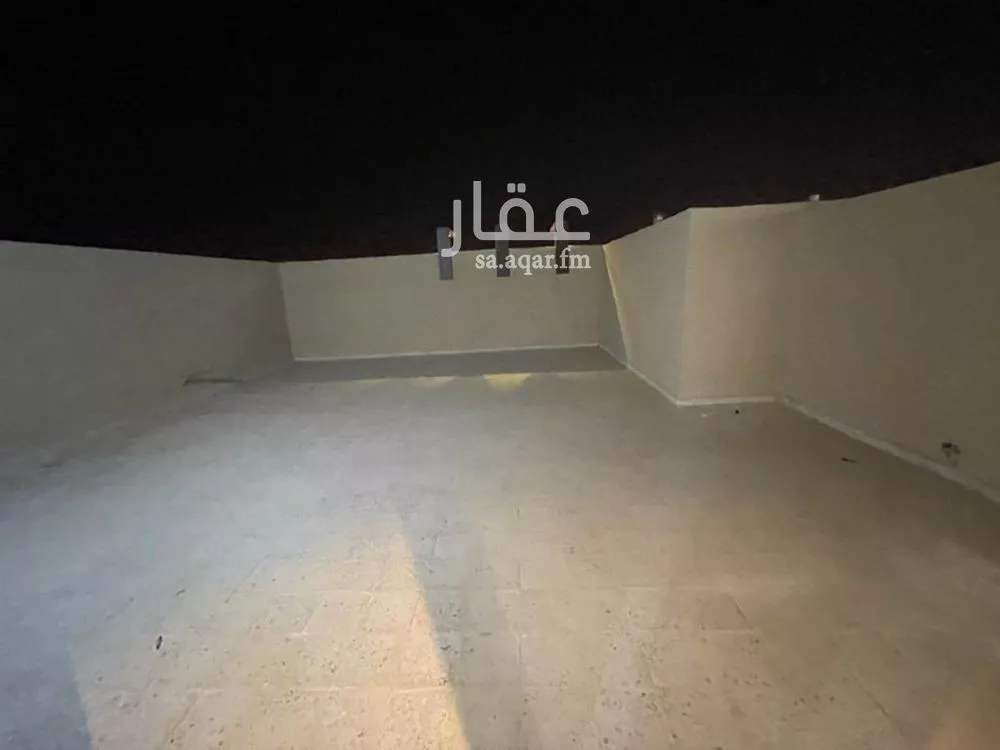 فيلا 5 غرف في بدر 2