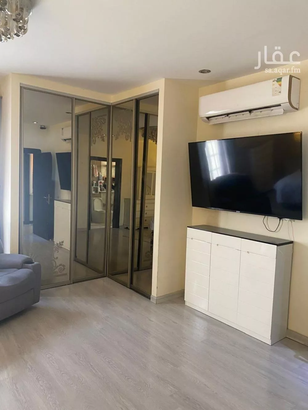 شقة 3 غرف في الملقا 5