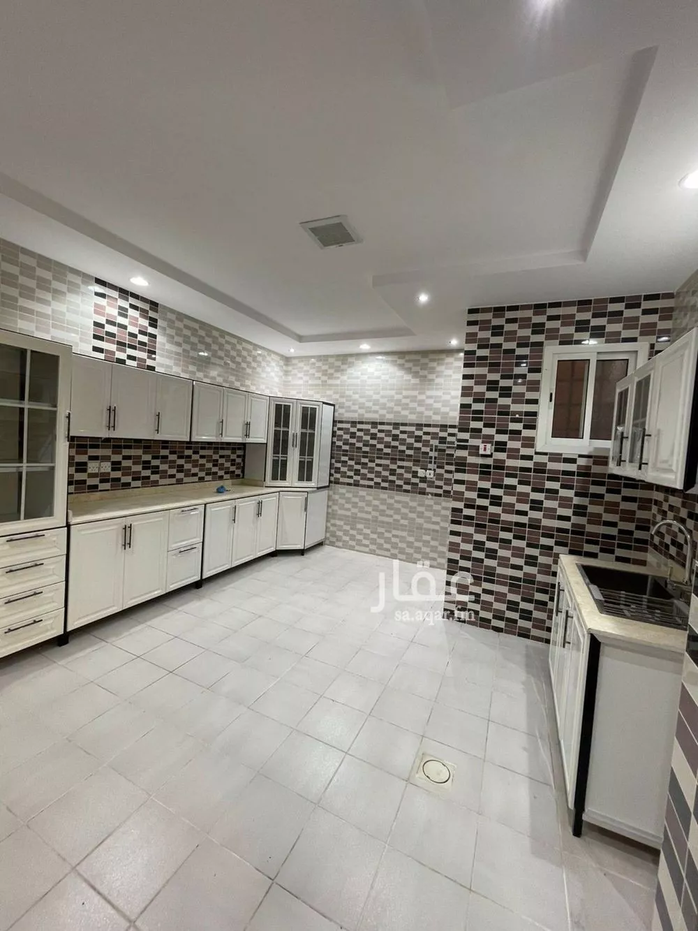 5 bedroom villa in Al Wadi, Riyadh 9