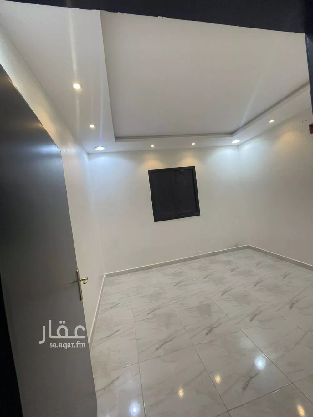 شقة 2 غرف في الرمال 5