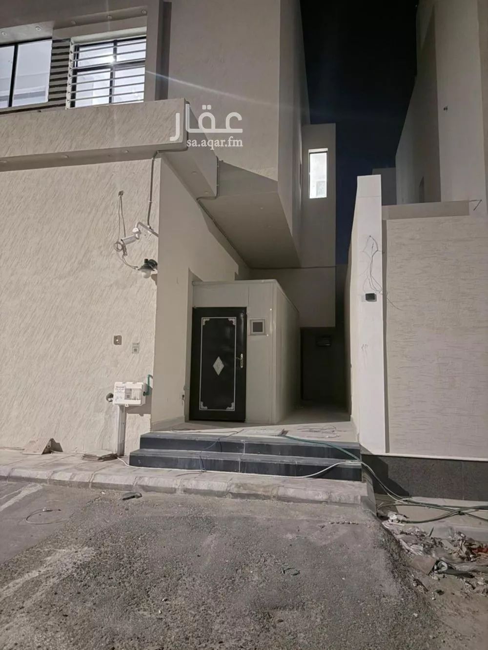 فيلا 4 غرف في الجنادرية