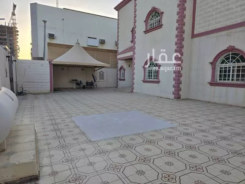 5 bedroom villa in Al Sahafah 4
