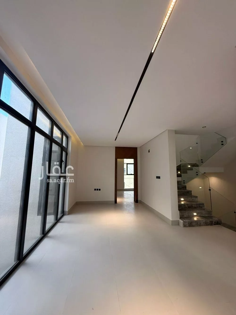 فيلا 6 غرف في المهدية 5