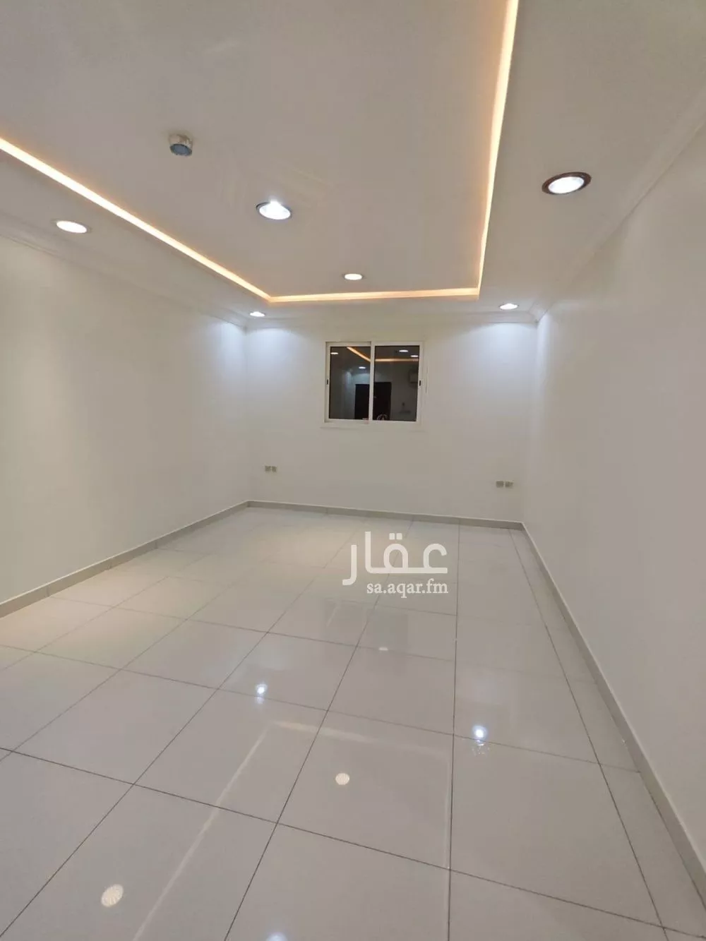 شقة 1 غرف في العقيق 4