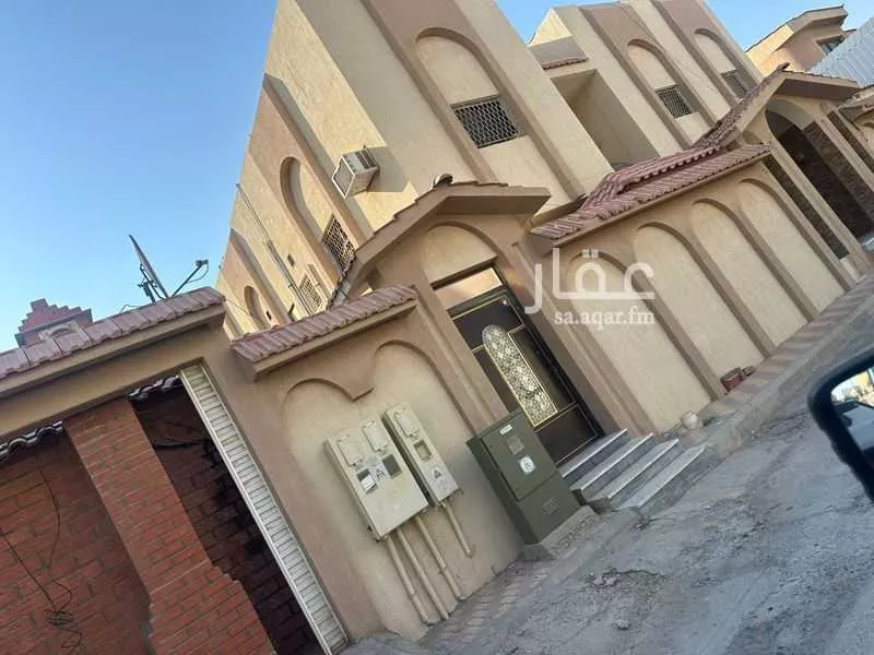 عمارة 625 م² في احد 4