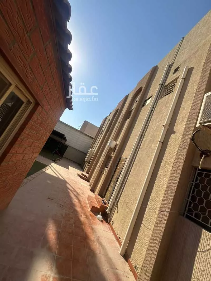 عمارة 625 م² في احد 5