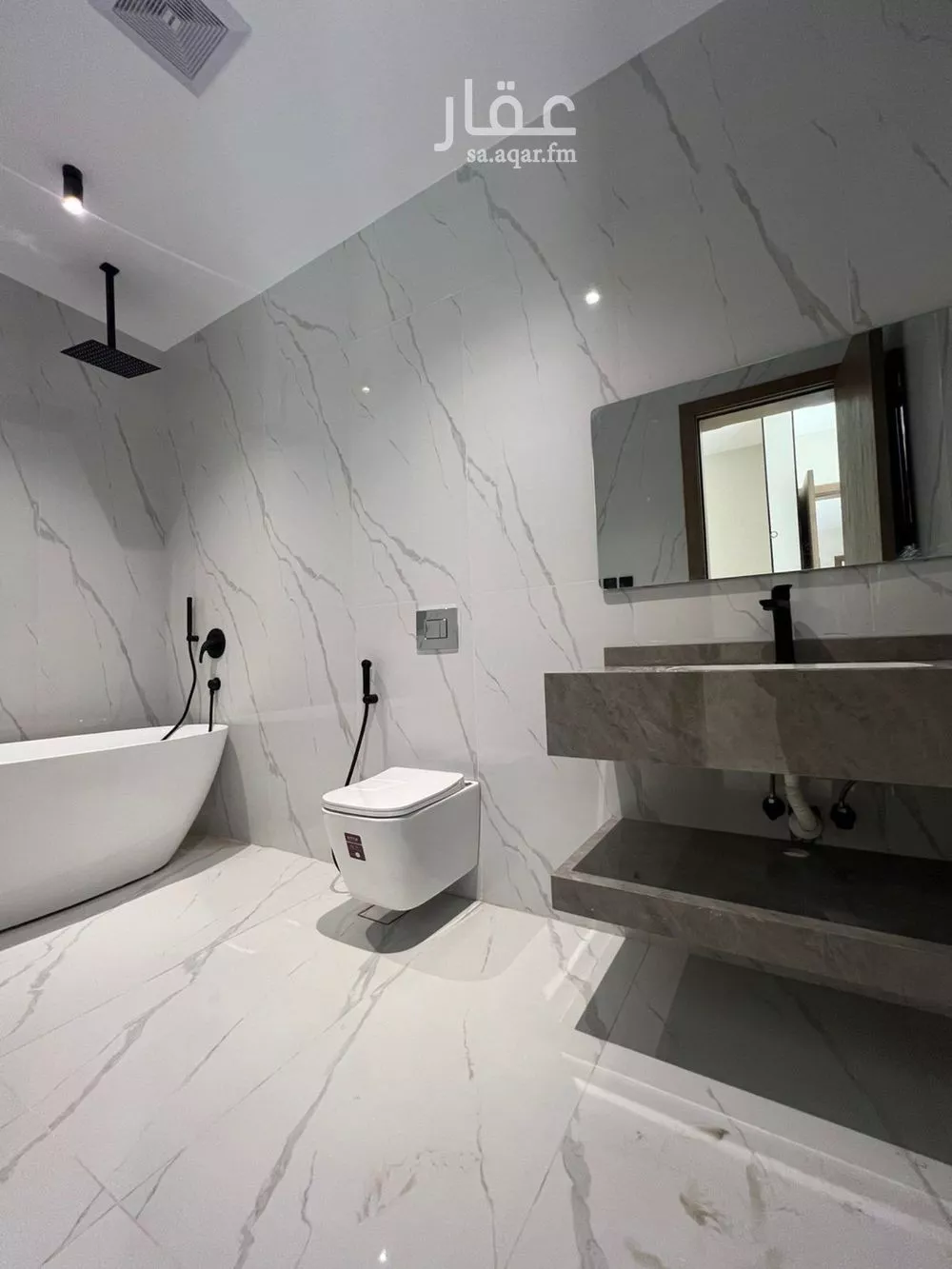 فيلا 5 غرف في الصوارى 3