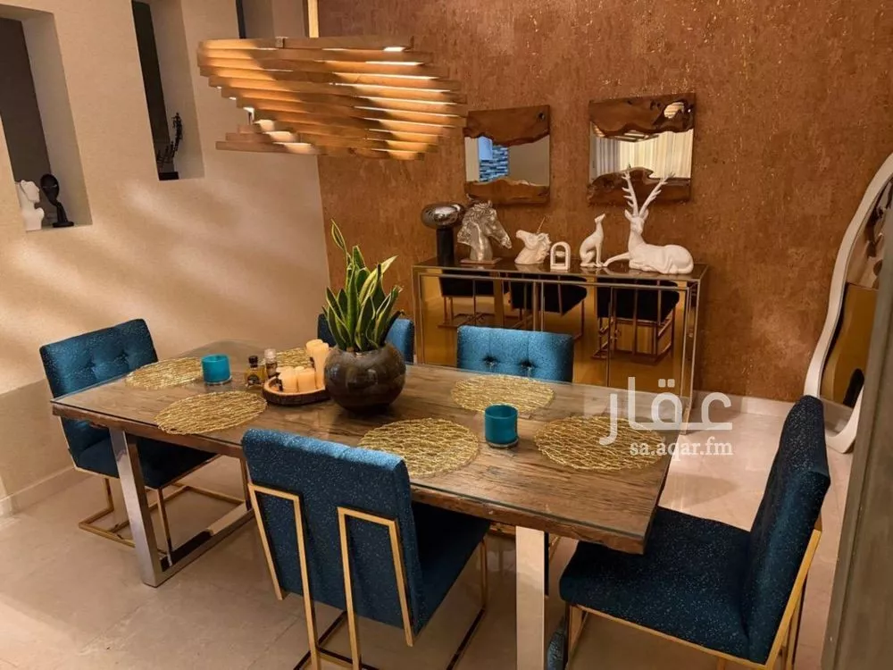 6 bedroom villa in Irqah 2