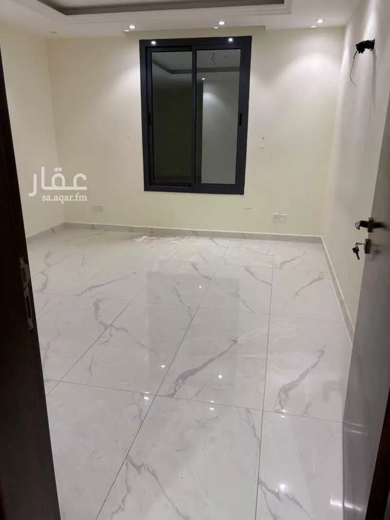 شقة 5 غرف في النهضة 3