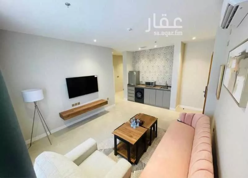 عمارة 896 م² في العارض 4