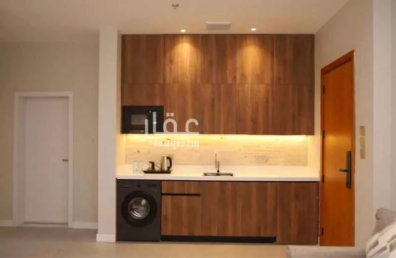 عمارة 896 م² في العارض 1