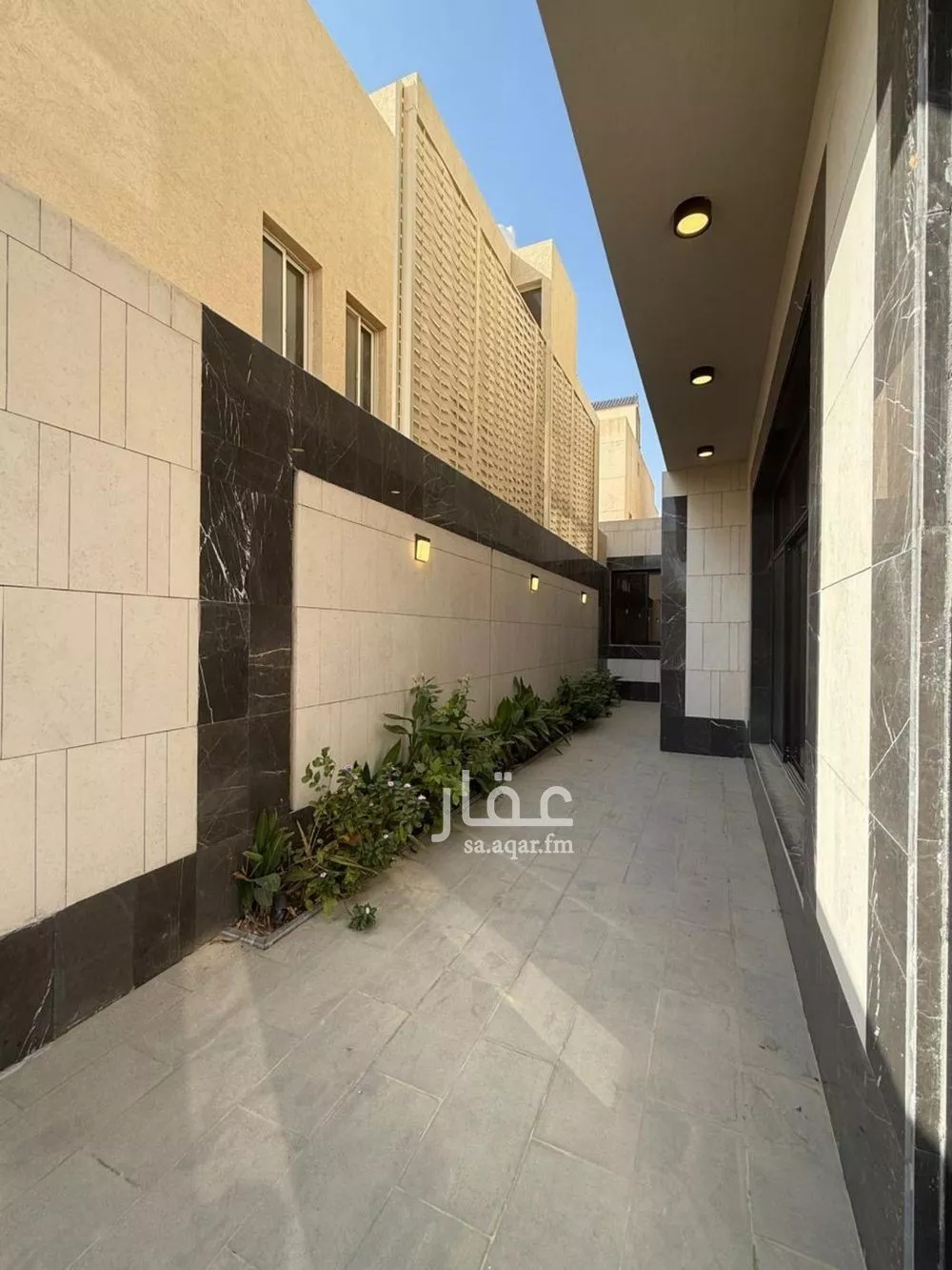5 bedroom villa in Al Narjis 5
