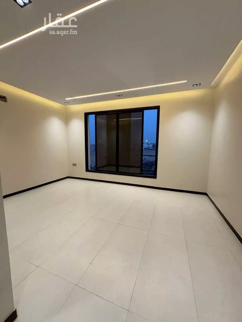 4 bedroom floor in Al Janadriyah 1