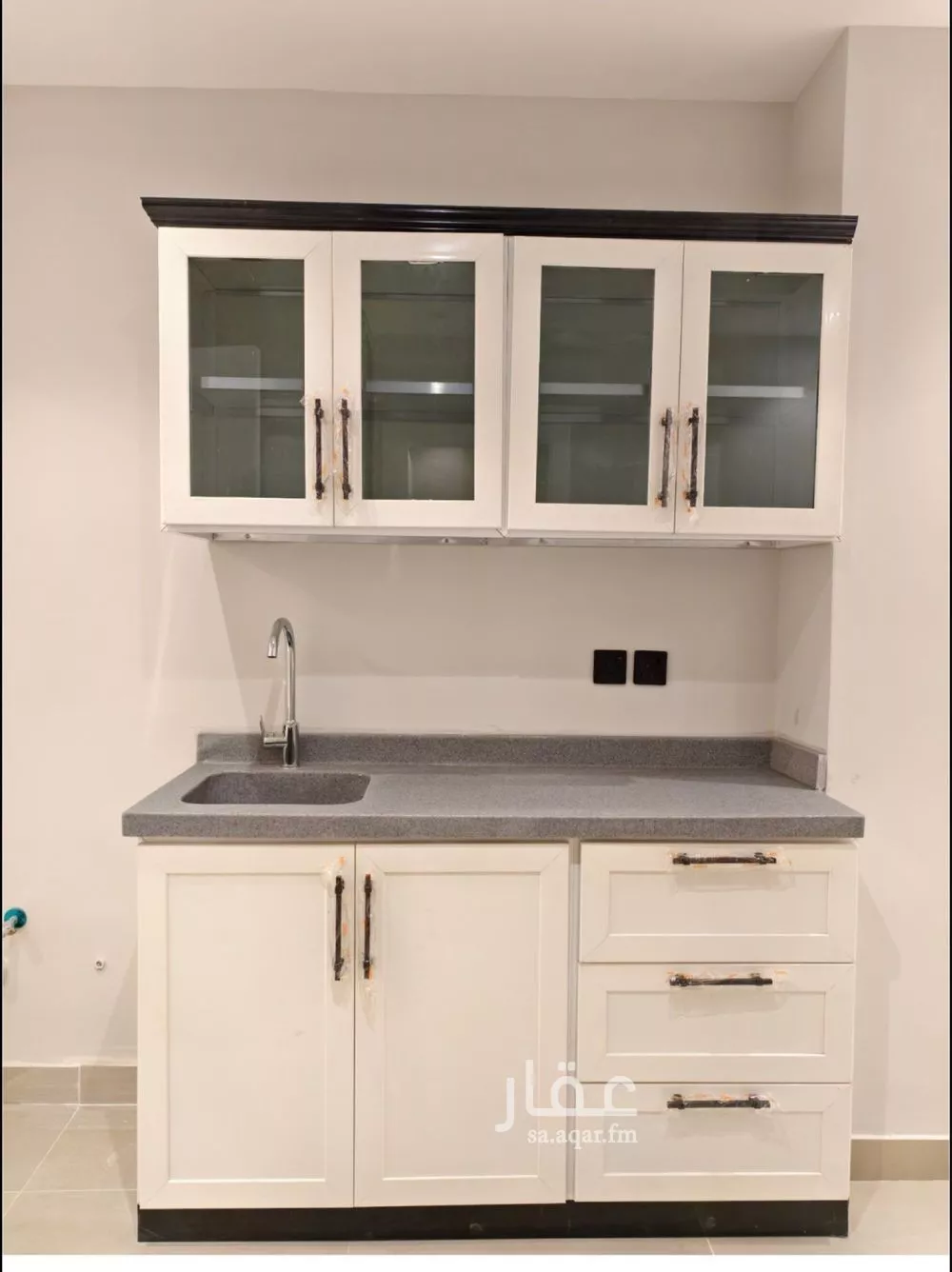 شقة 1 غرف في الورود 4