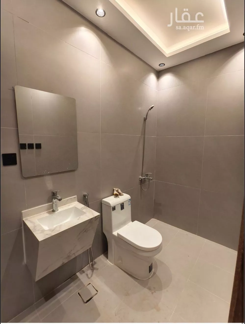 شقة 1 غرف في الورود 3