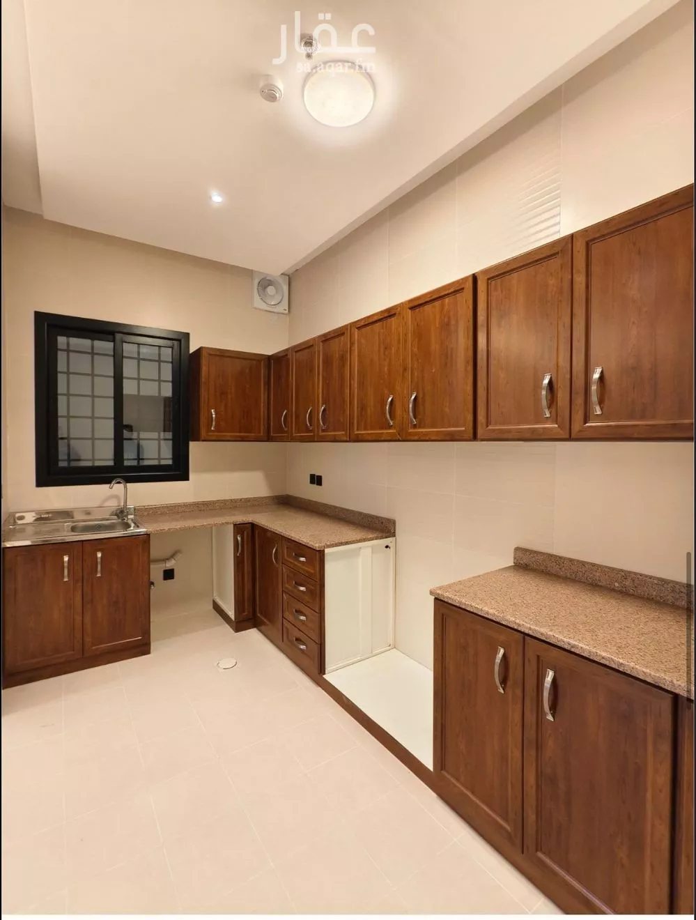 شقة 3 غرف في الروضة 2