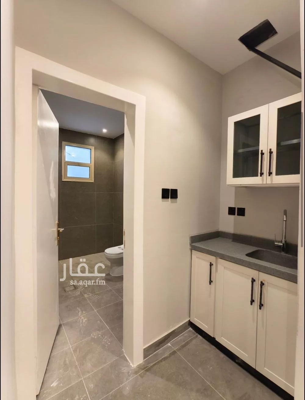 شقة 1 غرف في الورود 3