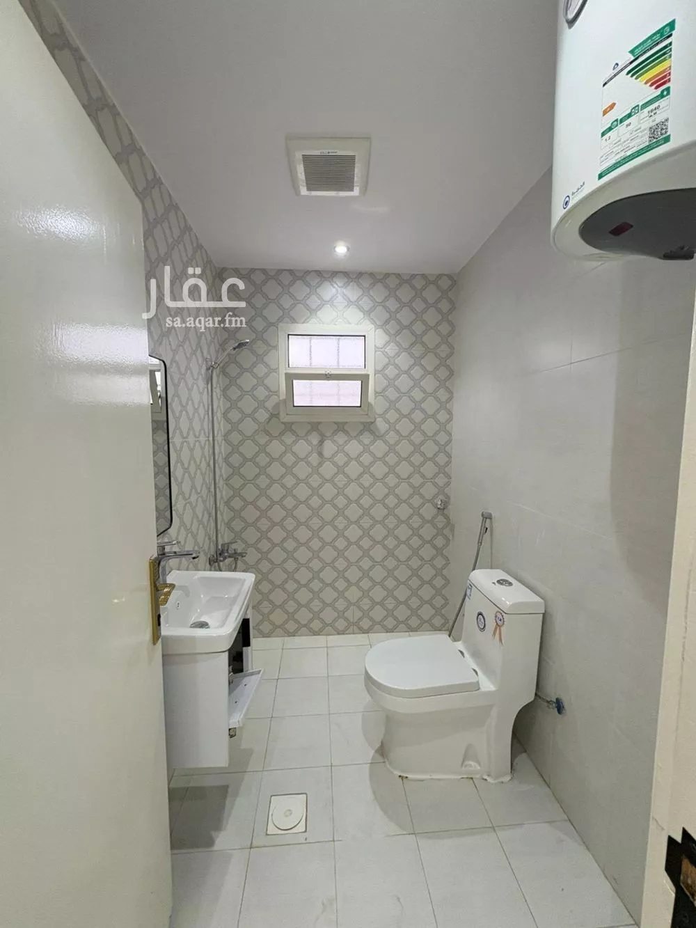 شقة 1 غرف في الخليج 3