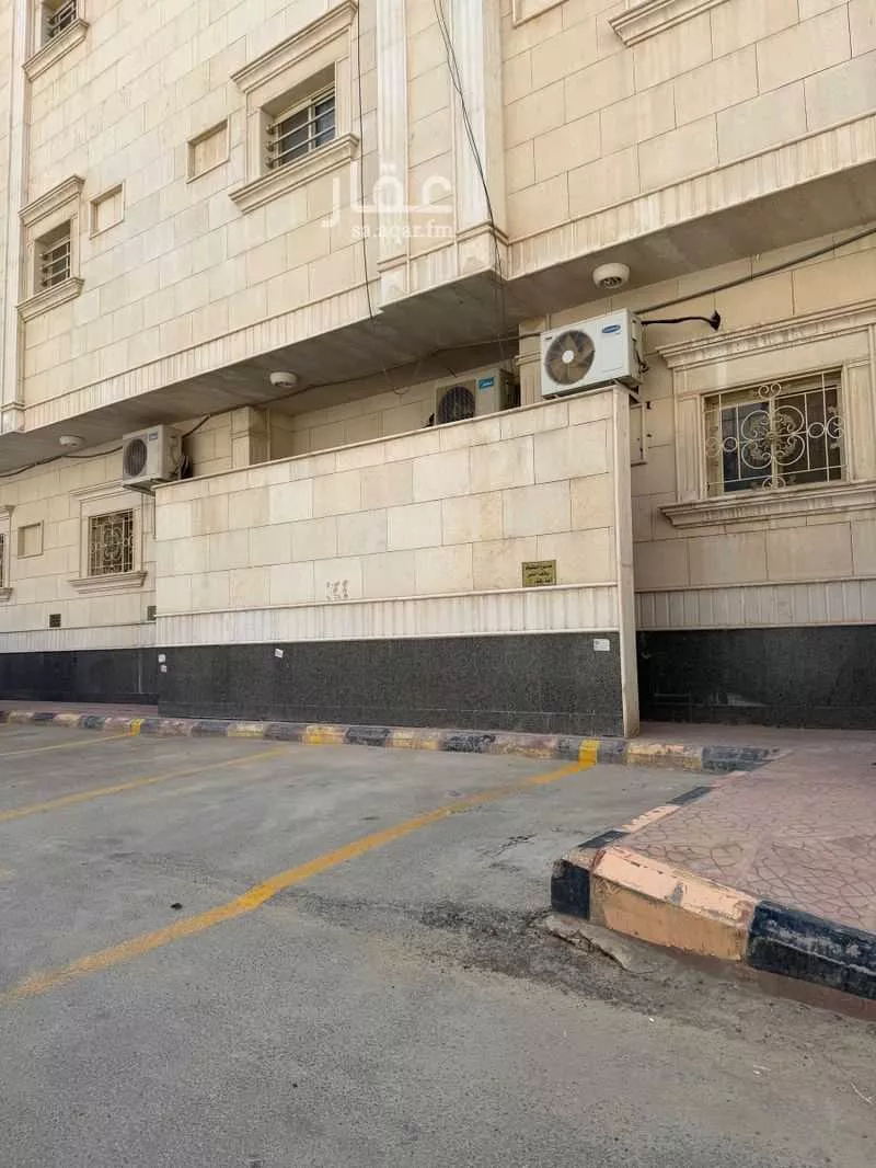 4 bedroom apartment in Al Rawabi, Riyadh 19
