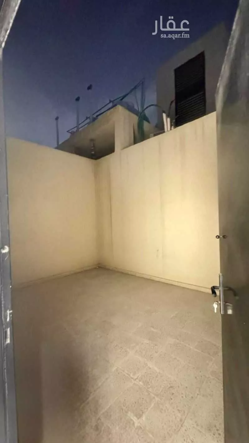 4 bedroom apartment in Dhahrat Namar, Riyadh 13