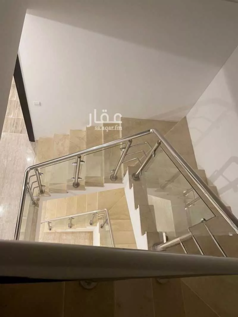 فيلا 4 غرف في الرياض 5