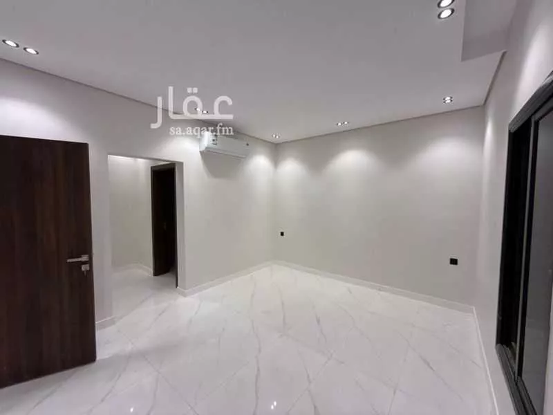 2 bedroom floor in Al Aridh 5