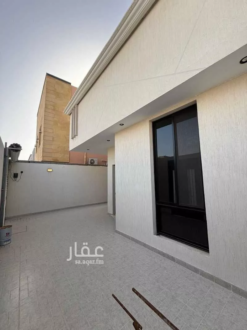 8 bedroom villa in Jeddah 5