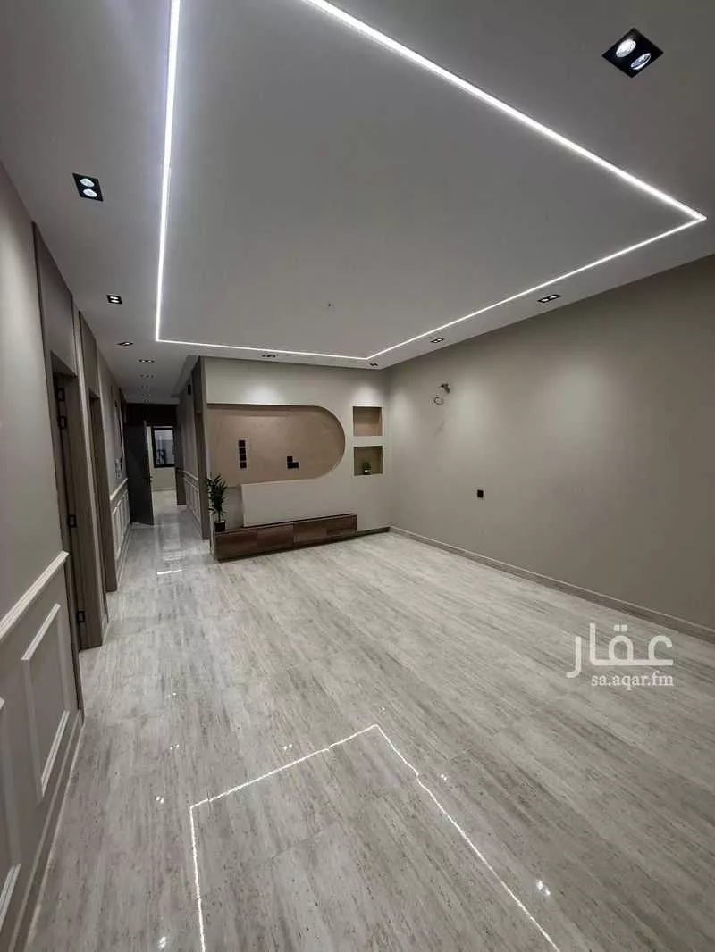 فيلا 9 غرف في الملك فهد 4