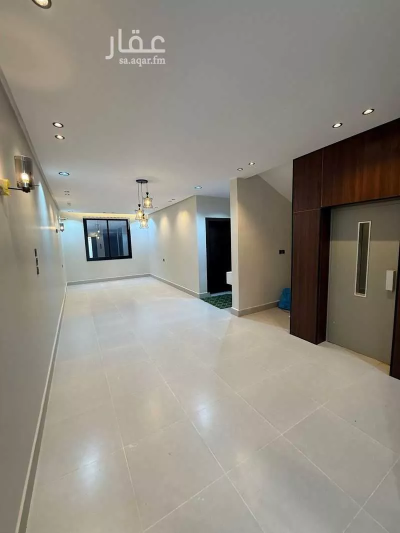 فيلا 7 غرف في الملك فهد 3