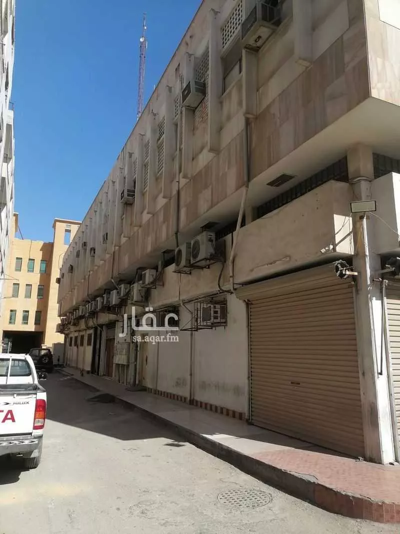 306 sqm building in Al Souq 1