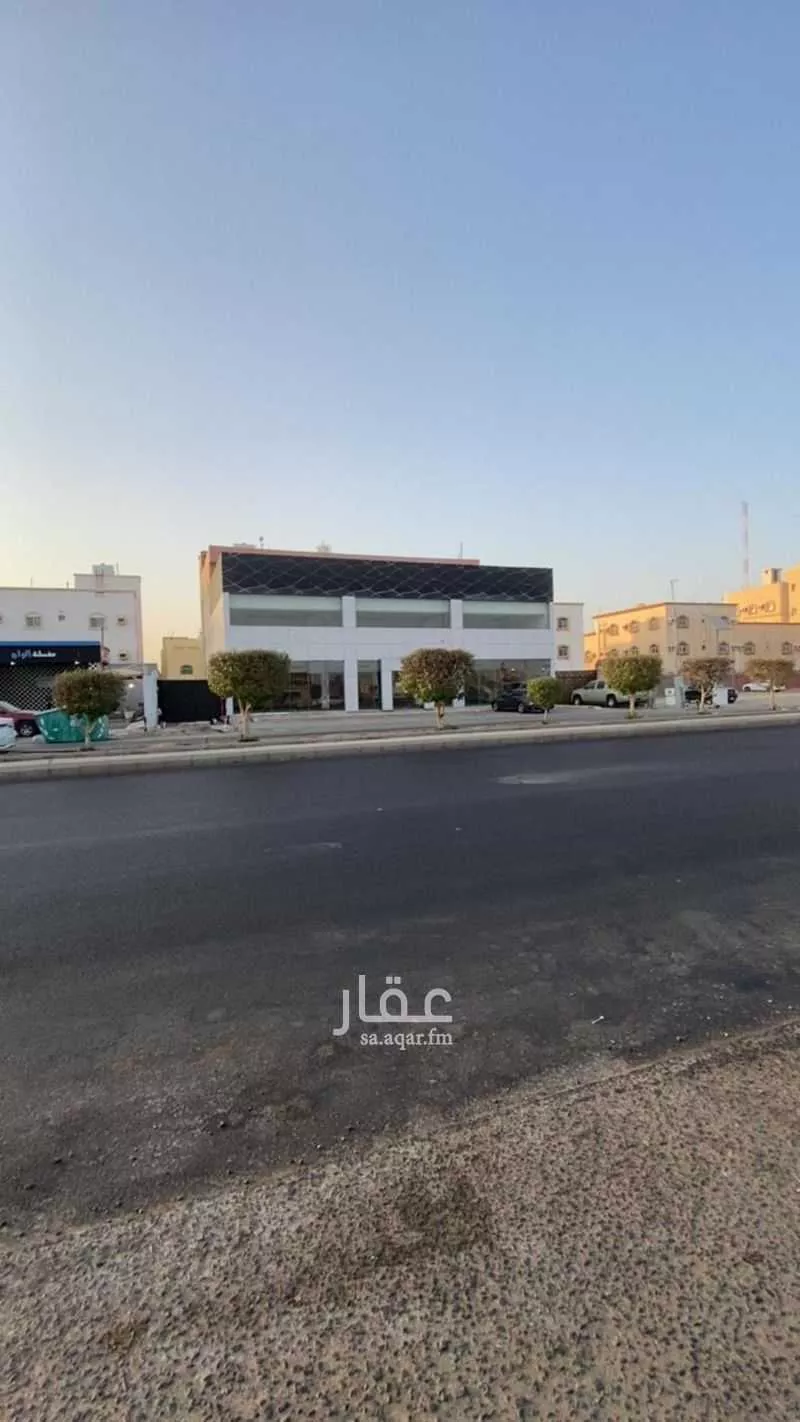 محل 999 م² في السامر 2