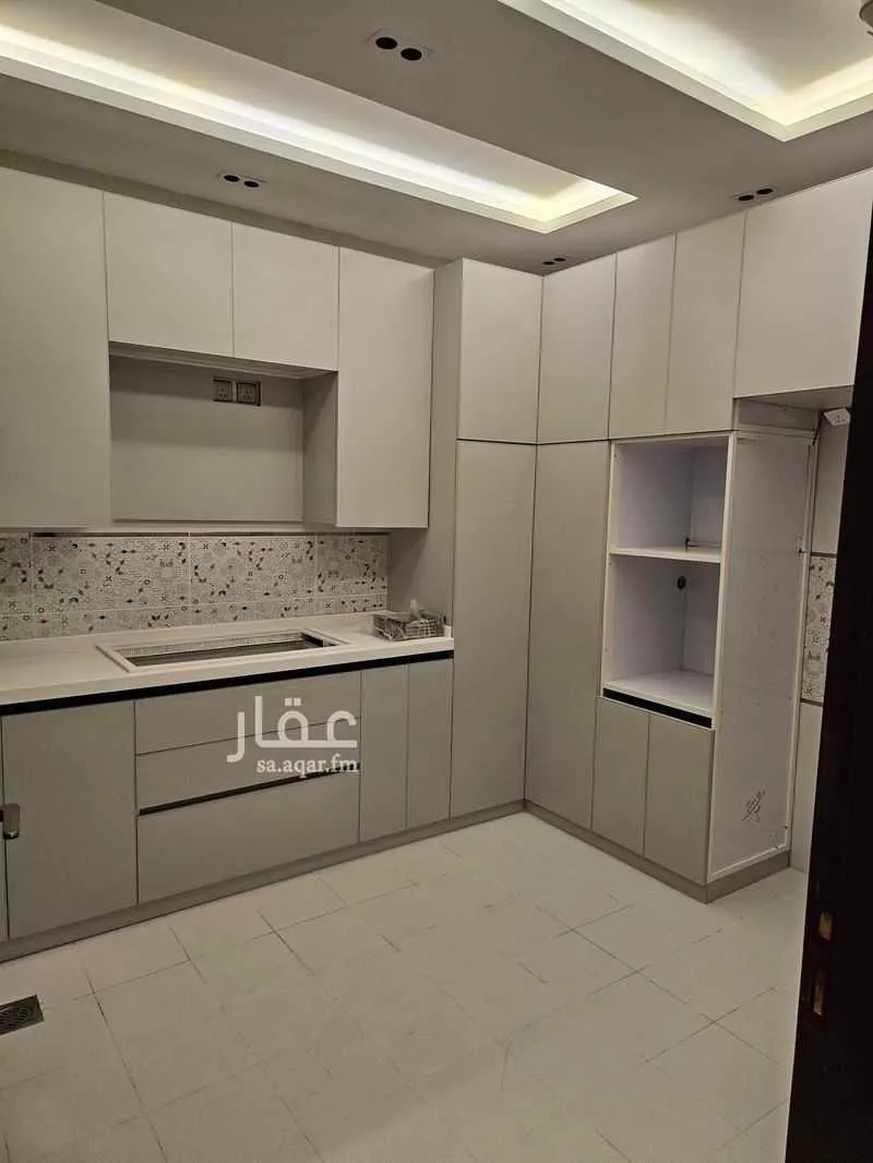 شقة 4 غرف في الصوارى 2