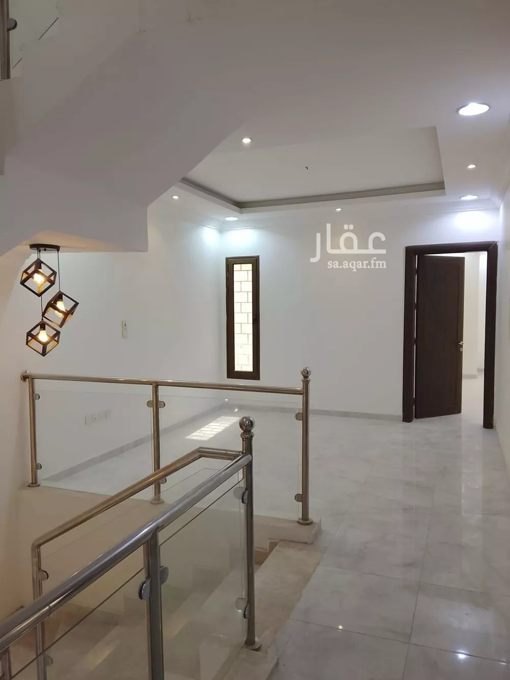 فيلا 7 غرف في ضاحية الملك فهد 4