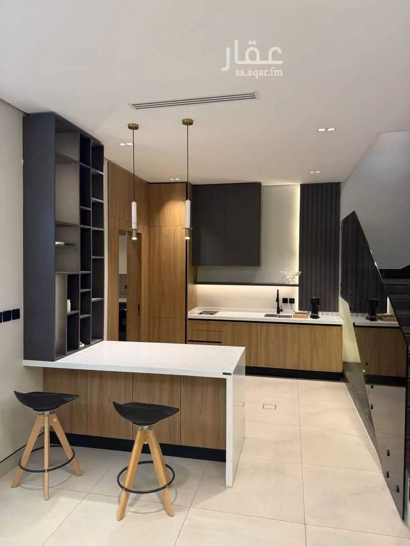 فيلا 5 غرف في الصدفة 5