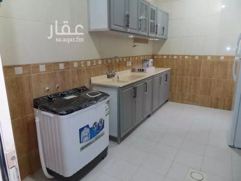 عمارة 270 م² في الخليج 2