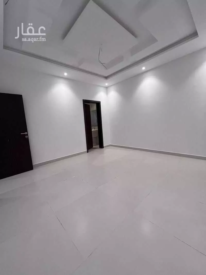 شقة 4 غرف في الواحة 5