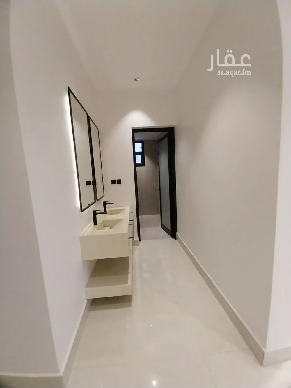 6 bedroom floor in Ash Sharq 2