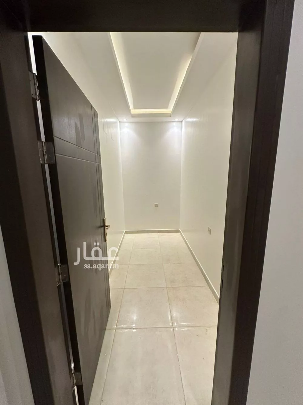 شقة 4 غرف في النرجس 5