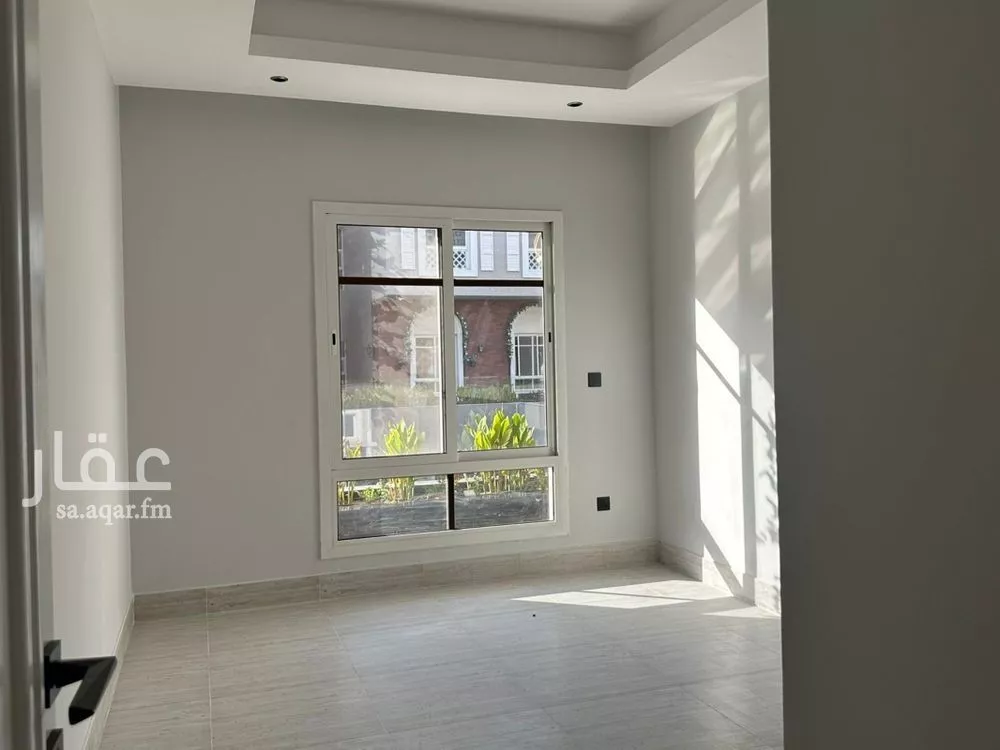 3 bedroom apartment in King Abdul Aziz 5