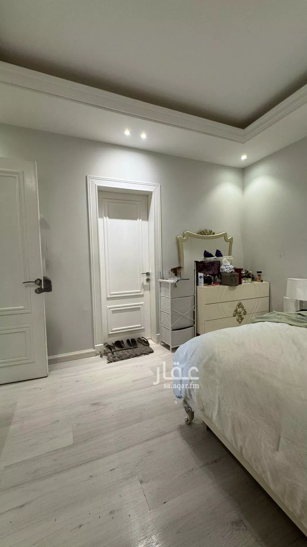 شقة 3 غرف في الملقا 3